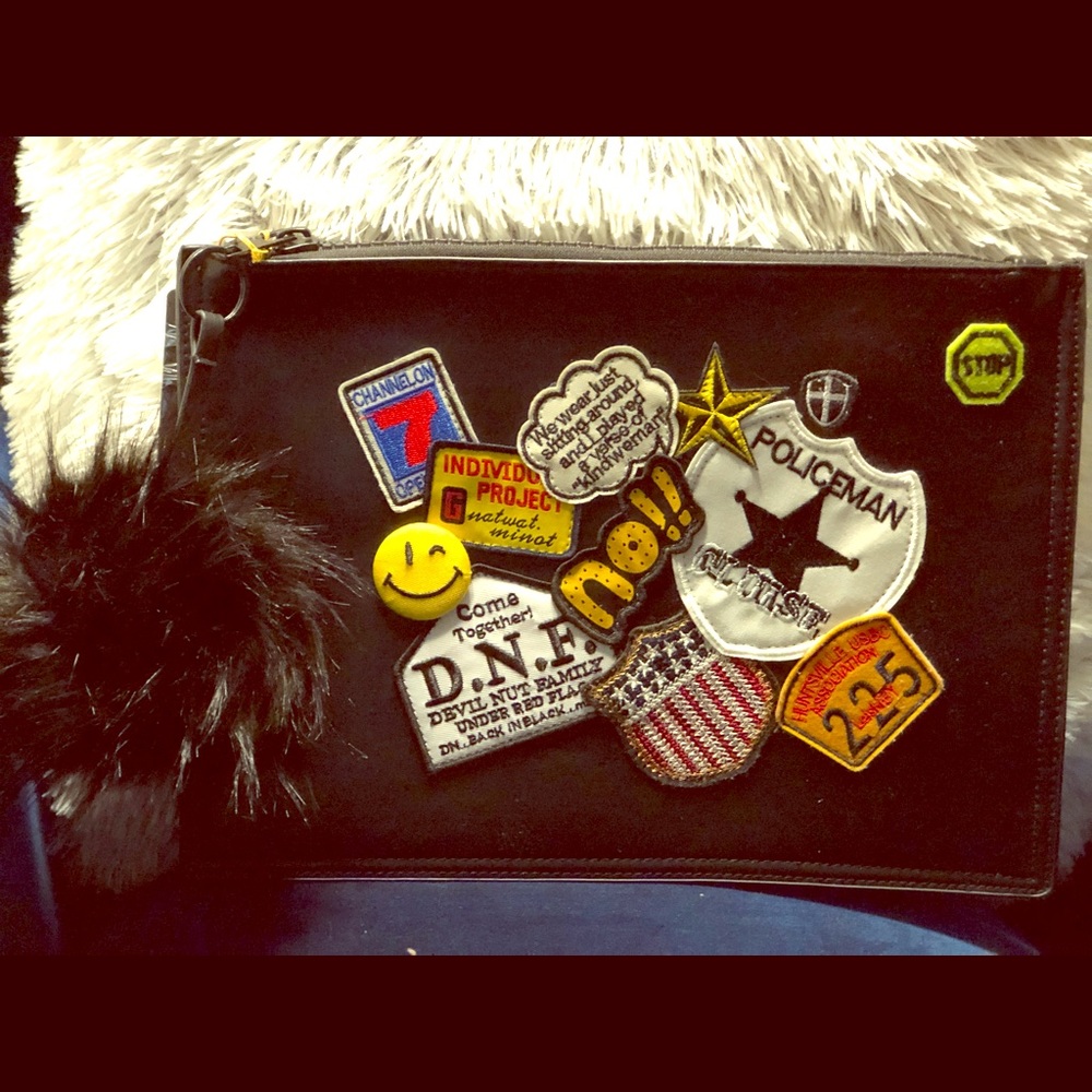 Dream Control New York Clutch
